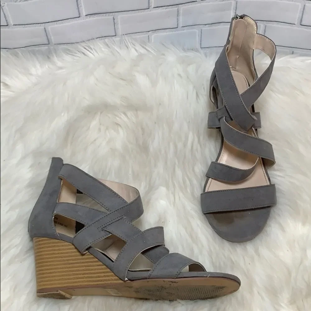 Torrid Strappy Grey Suede Wedges‎ Size 8 Wide